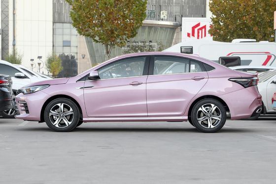 Family Fuel Powered Car Chery Arrizo 5 Plus Automobile 5 Seats Sedan 1.5L Engine