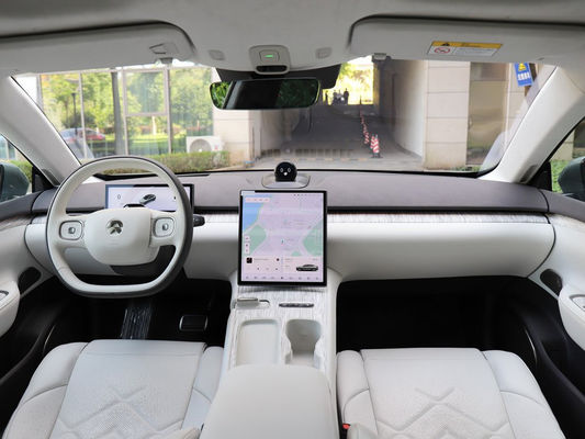 Four Wheeled EV Electric Car Vehicle 360KW Ternary Lithium Battery Operated 700km