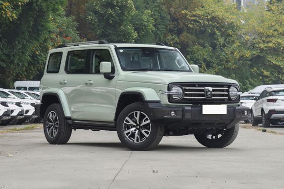  300 big suv Fuel Powered Car 5 Doors 25 Mpg for Sale